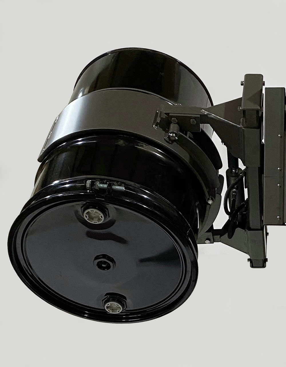 01-CR-Clamp-with-FDA-compliant-powder