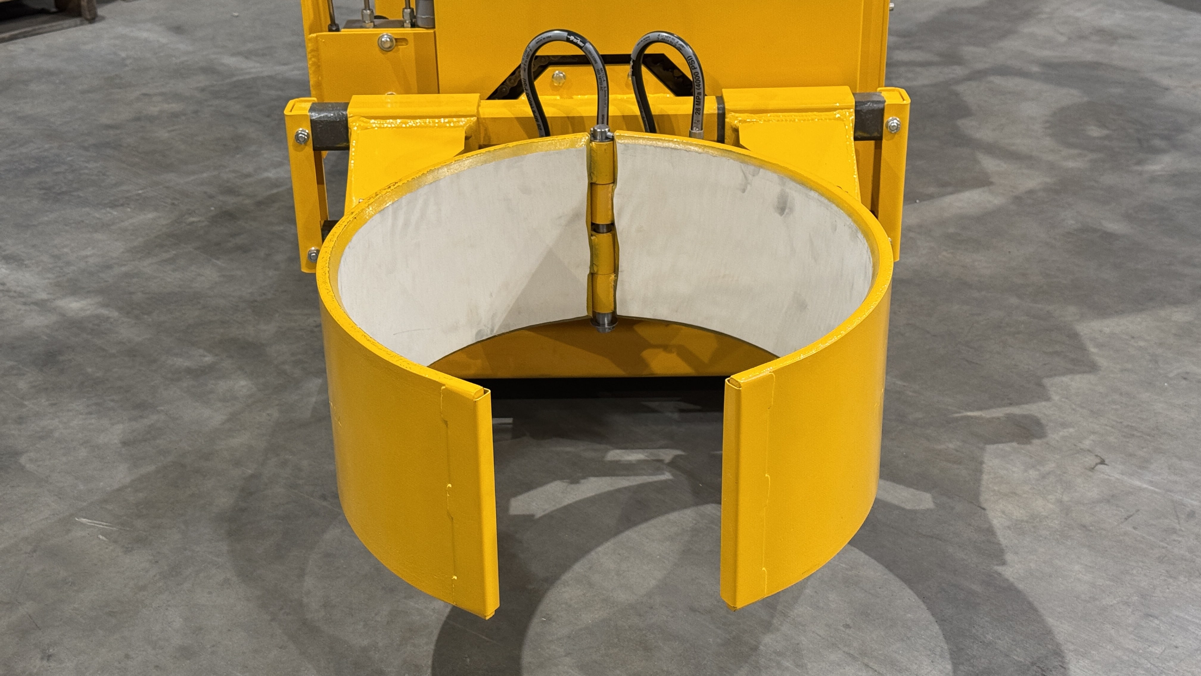 05-DH-with-CR-Clamp-Closed-min