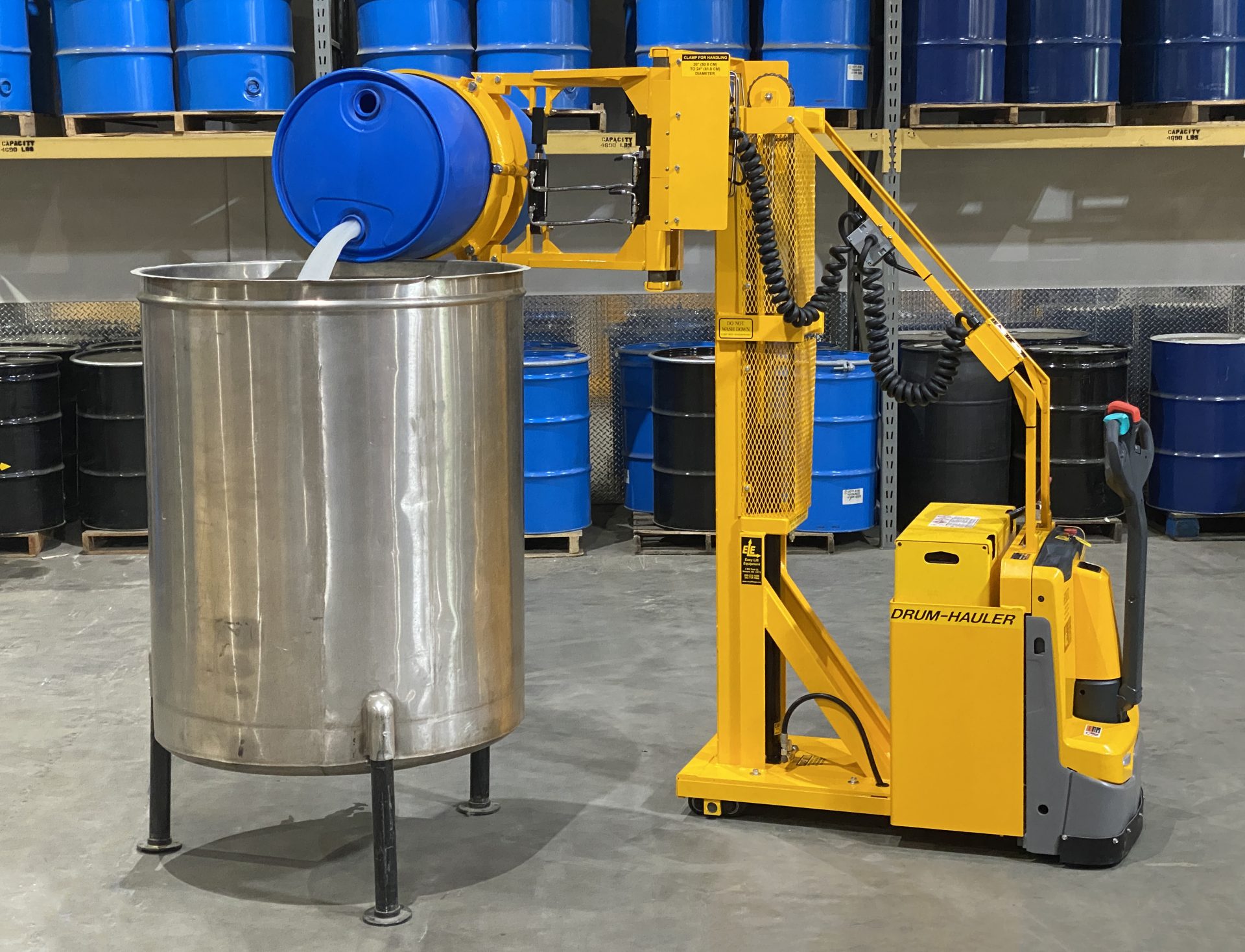 DH60060CR-24EXT-54in.-Narrow-dumping-drum-in-tank-01
