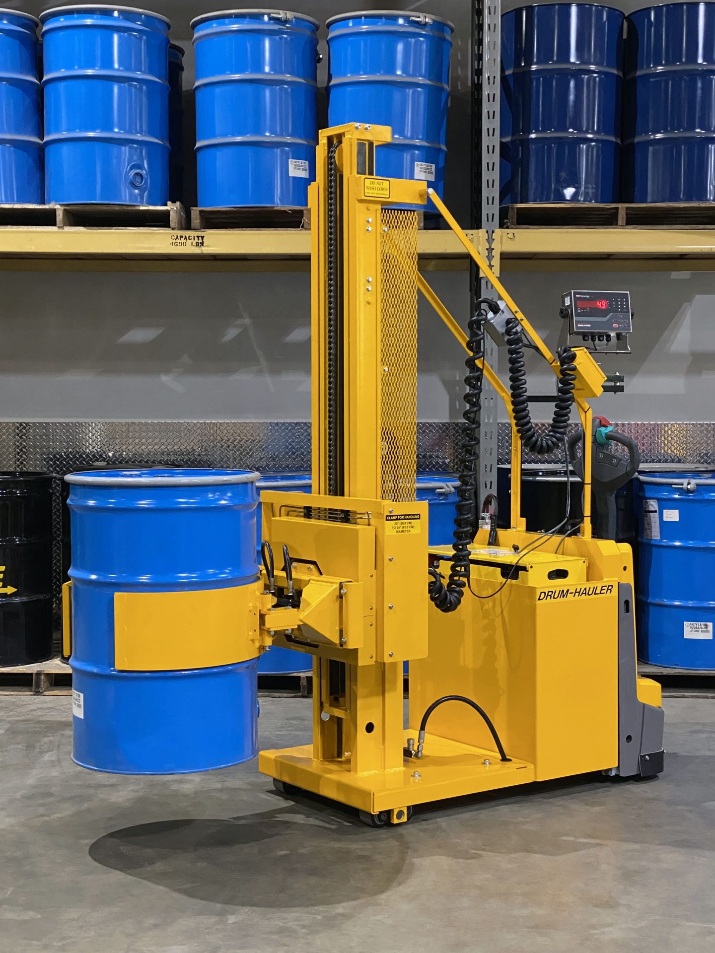 01-DH-Two-Stage-Mast-with-Non-Intrinsically-Safe-Scale-and-Steel-Drum-min