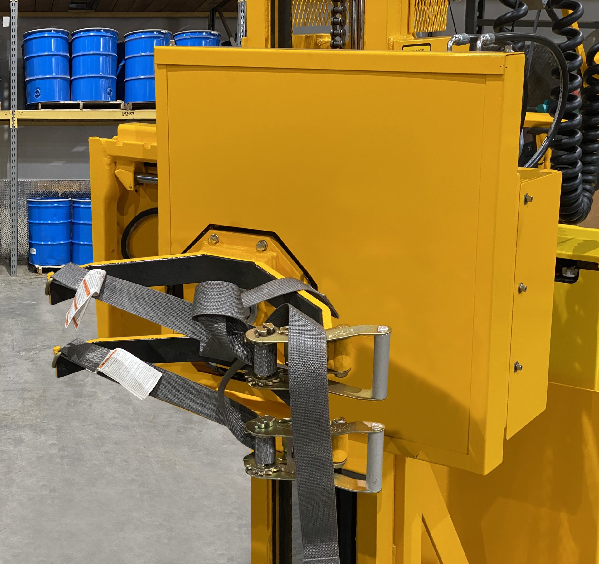 03-DH-with-SR-Clamp-and-Side-Shifter-min