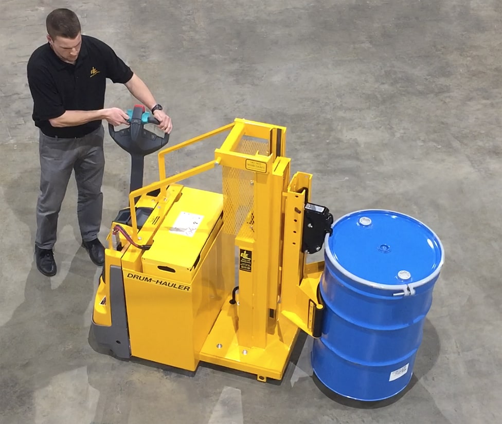 04-DH800-manuevering-a-drum-in-tight-spaces-min