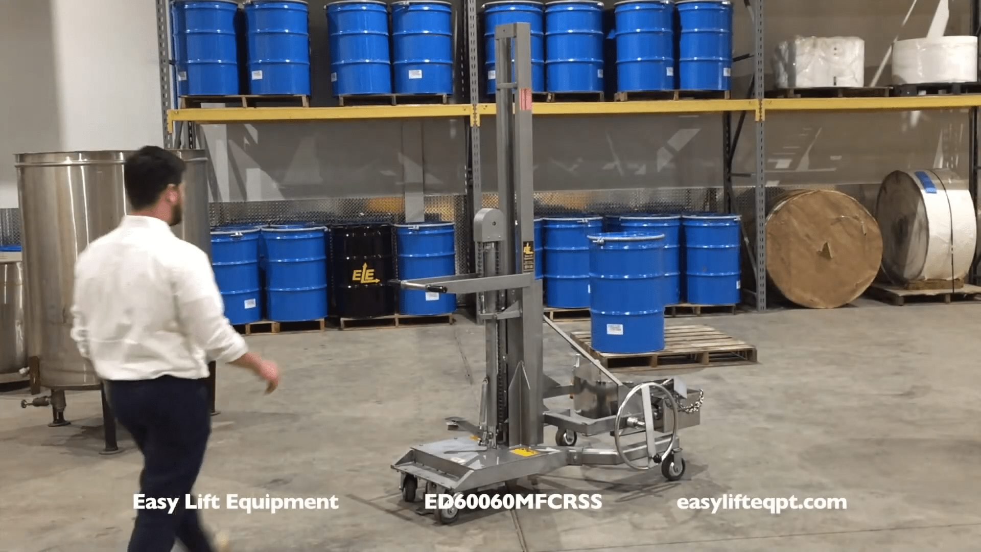 ED-Stainless-Steel-Drum-Dumper-w_-Manual-Forward-Clamp-Rotator-Manual-Lift-Easy-Lift-Equipment-0-6-screenshot-min