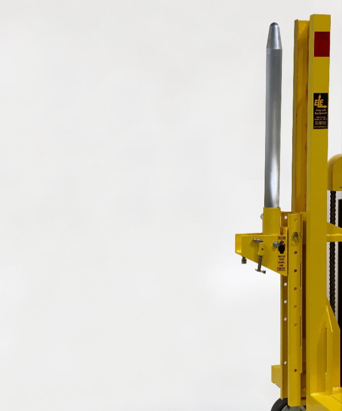 02-Folding-Roll-Post-vertical-storage-position