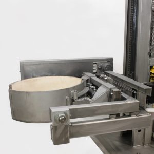 04-Closeup-of-FCR-Clamp-with-Stainless-Steel-Const