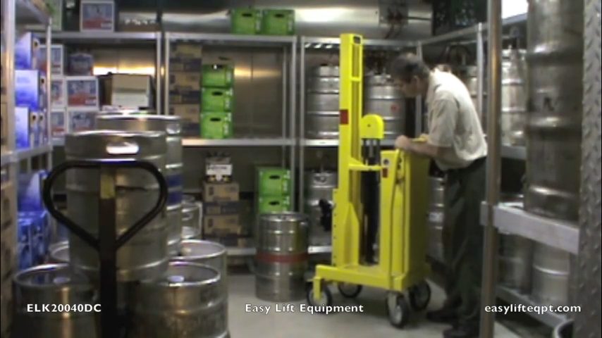 EasyLift-Beer-Keg-Transporter-with-DC-Powered-Lift-Easy-Lift-Equipment-0-2-screenshot